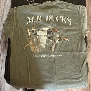 Green M.R. Ducks Tshirt. Medium pocket T